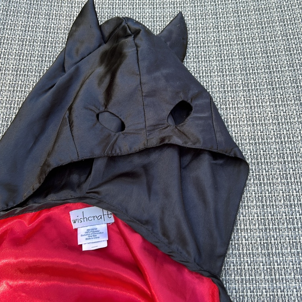 Witchcraft black bat cape - Picture 3 of 7